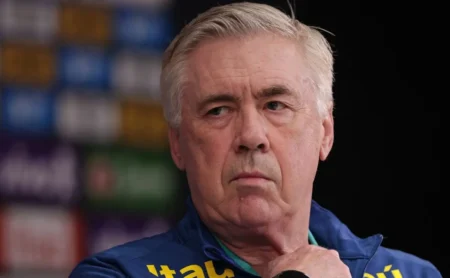 Brasil x Paraguai: Mosaico Homenageia Ancelotti, Vini Jr e Ataque com Previsão de Jogo Intenso
