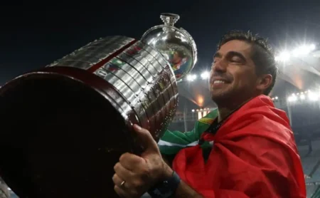 Palmeiras versus Porto: Estudo tático comparativo visando o Super Mundial de Clubes
