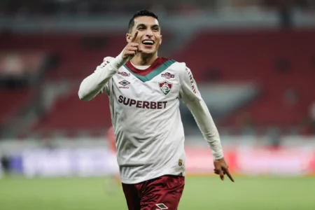 Fluminense Domina o Inter, Resiste à Pressão e Chega à Copa do Mundo Fortalecido