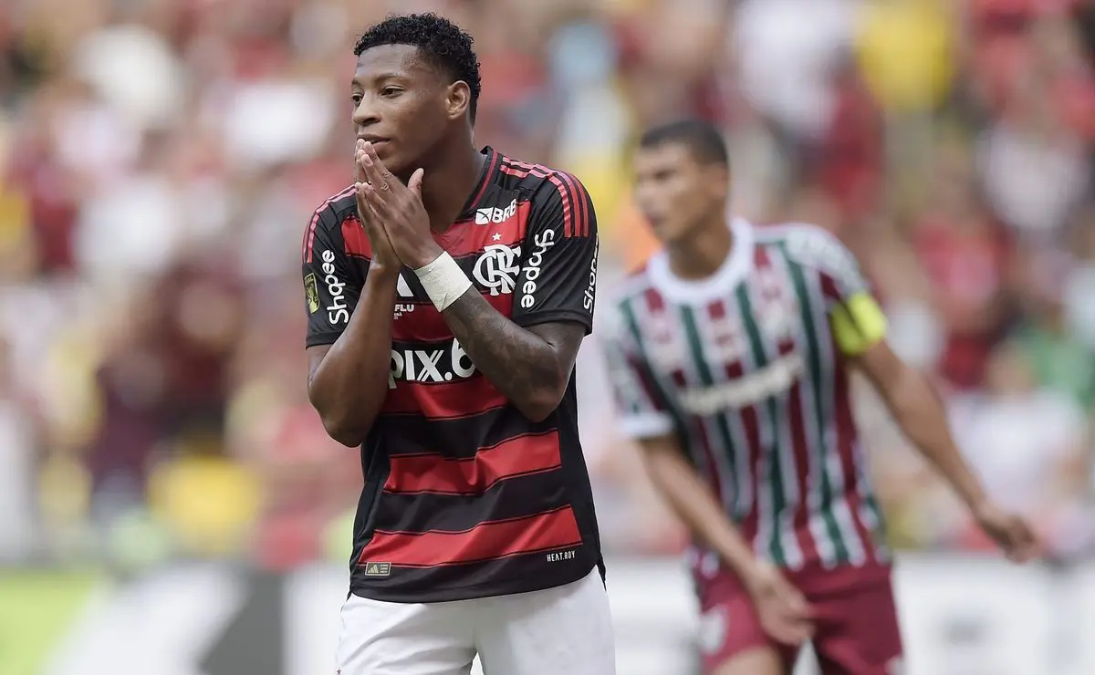 "De maca", Filipe Luís comenta sobre Plata no Flamengo e a Federação Equatoriana