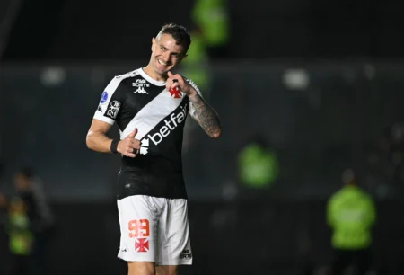Vegetti Almeja Incluir o São Paulo na Lista de Vítimas Após Gols Contra Rivais do Vasco
