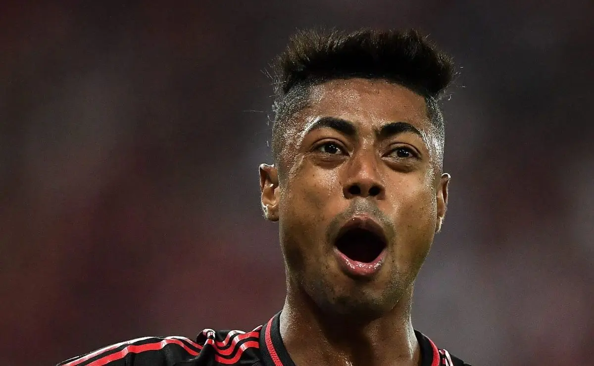 Bruno Henrique Quer Deixar o Flamengo para Evitar Punição e Recebe Propostas do Catar