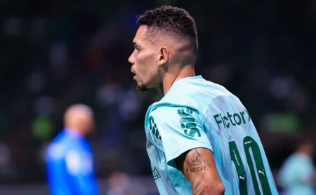 Palmeiras Implementa Plano de Cautela Extrema para Paulinho Após Lesão