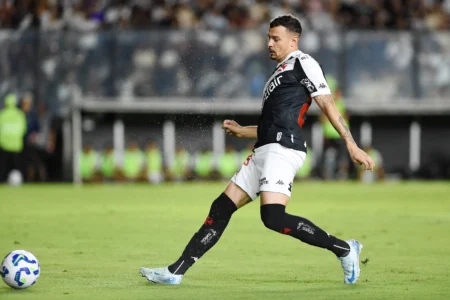 Hugo Moura Reforça o Vasco Diante do São Paulo: Confira a Provável Escalação