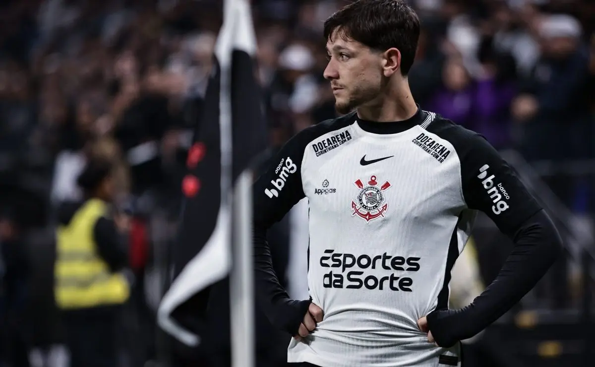 Corinthians: Dorival Júnior promove alterações na escalação para enfrentar o Grêmio, com Rodrigo Garro entre os titulares