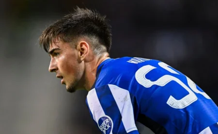 Martim Fernandes exalta Abel e alerta para a grandeza do Palmeiras