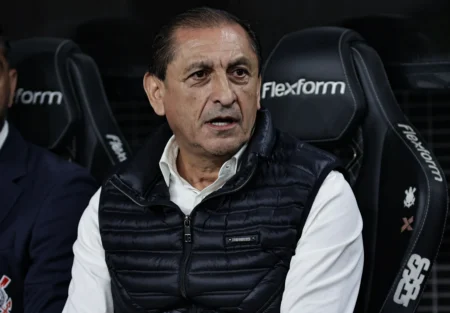 Ramón Díaz, ex-Corinthians, é contatado para treinar a seleção peruana