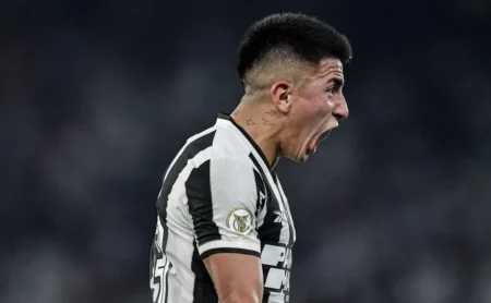 Milan Interessado em Almada: Uma Possível Ajuda ao Botafogo em Caso com o Atlanta United