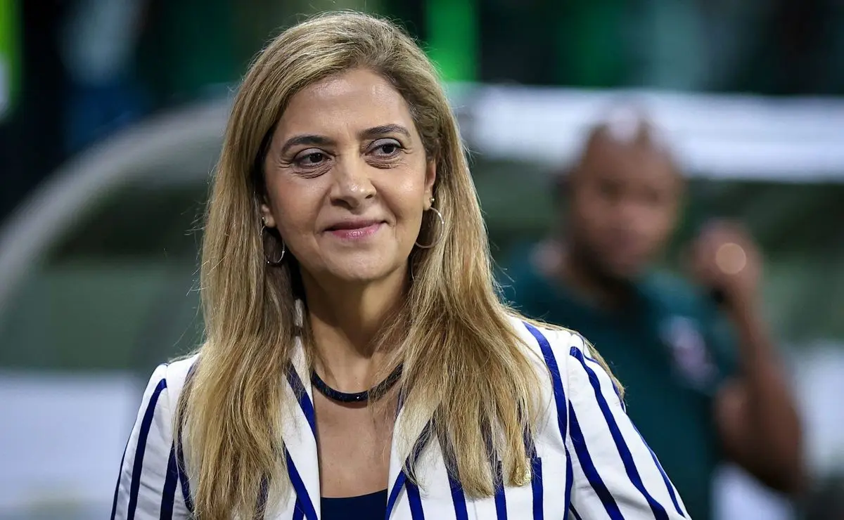 Palmeiras é punido pelo STJD e multado após atos da torcida contra o Corinthians.