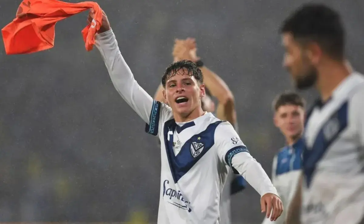 Flamengo e Botafogo disputam Álvaro Montoro, promessa do Vélez