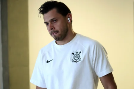 Corinthians contesta punição do Palmeiras por cantos homofóbicos contra Romero: Cobranças à CBF e STJD