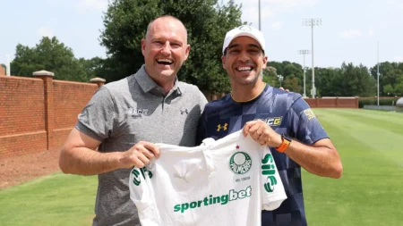Abel planeja Copa de Clubes e renovações ganham força no Palmeiras: o menu do dia é...