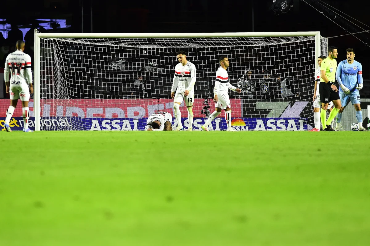 São Paulo: o pior início no Brasileirão desde 2021.
