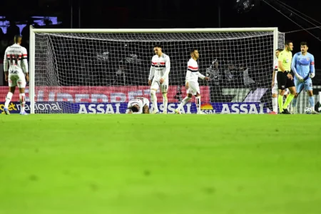 São Paulo: o pior início no Brasileirão desde 2021.