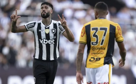Barboza recorda zombarias após Taça Rio e vislumbra Botafogo campeão mundial.
