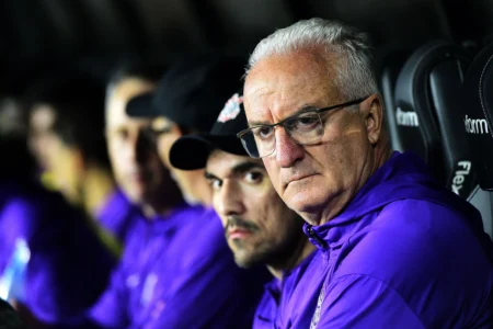 Corinthians encerra Brasileirão com desempenho irregular fora de casa.