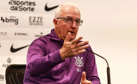 Coronado e a Incerteza no Corinthians Sob o Comando de Dorival Júnior