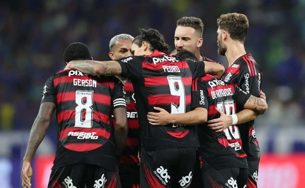 Flamengo: Torcida Rubro-Negra Invade a Filadélfia em Apoio ao Time de Filipe Luís Contra o Espérance (TUN)
