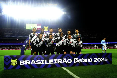 Vasco terá maratona de sete jogos em 22 dias em três competições; confira a programação