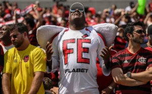 Flamengo lidera ranking de torcidas no Brasil, confirma pesquisa