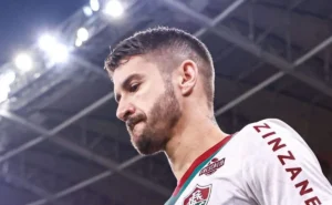 Fluminense ganha do Ulsan, mas torcedores evocam derrota para o Borussia: "Chuta, Everaldo!"