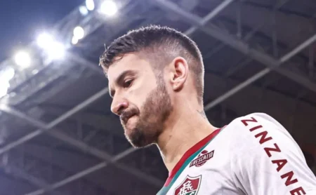 Fluminense ganha do Ulsan, mas torcedores evocam derrota para o Borussia: "Chuta, Everaldo!"