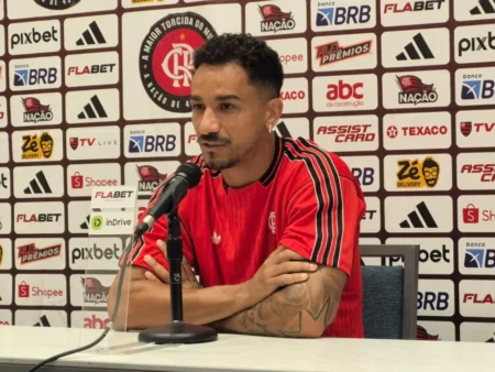 Individualidade em Destaque: Danilo Comenta sobre Flamengo e Bayern