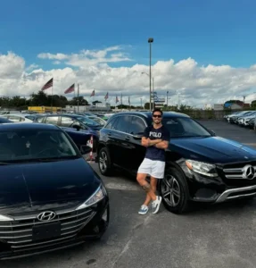 Lenny, Empresário de Carros em Miami, Conquista Torcedores de Fluminense e Palmeiras