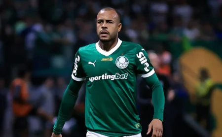 Mayke no Santos: Contratação Definida e Preferência do Lateral pelo Palmeiras