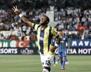 Na mira do Atlético-MG, Fred detalha papo e reafirma: "Sonho em jogar na Arena"