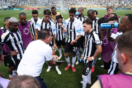 Naturalidade ou Surpresa: como os jogadores do Botafogo reagiram à demissão de Paiva