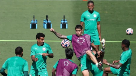 Palmeiras: Aníbal fora por edema, e Abel altera o meio.