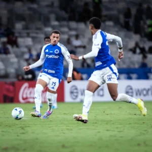 Rodriguinho, reforço do Cruzeiro, terá o segundo semestre para consolidar-se no elenco.