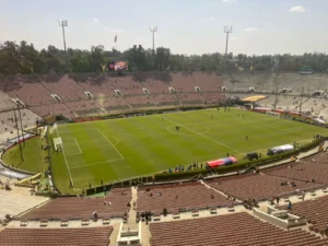 Rose Bowl: Sistema de som exibe hino do Flamengo antes de jogo entre Atlético de Madrid e Botafogo