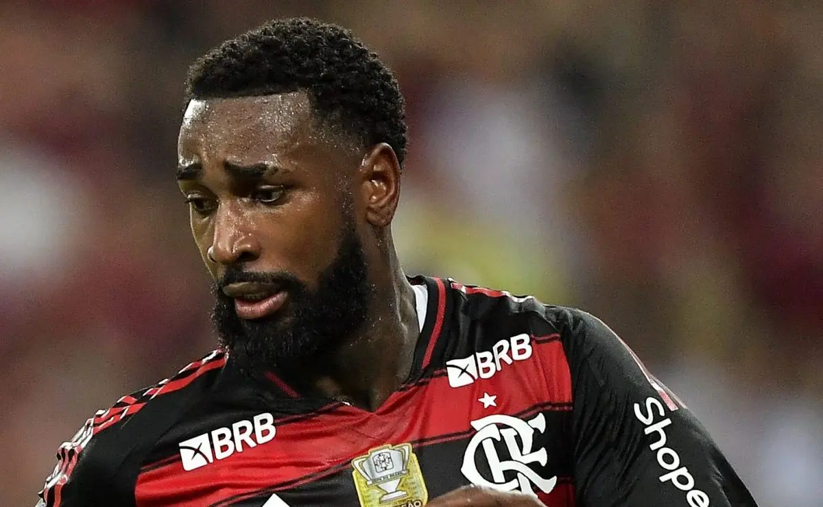 Saídas de Gerson e Wesley rendem mais de R$ 300 milhões ao Flamengo; Filipe Luís pede reforços