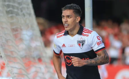 Santos acerta com Igor Vinícius depois de liberação do São Paulo