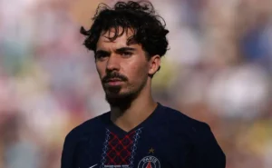 Vitinha Reage no Instagram Após Críticas da Torcida do Botafogo.