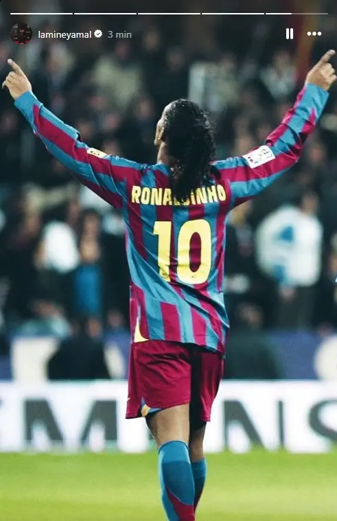 "Yamal Compartilhou Foto de Ronaldinho com a Camisa 10 do Barcelona, que Pode Ser Herdada pelo Espanhol"
