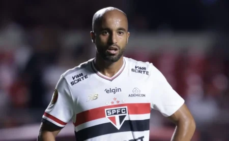 Afastamento de Lucas Moura no São Paulo é envolto por mistérios sobre lesão e Neto denuncia suposta omissão