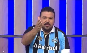 Alex Bagé: 'Deixa Clubismo' e Antecipa Vitória do Palmeiras sobre o Grêmio