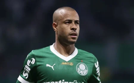 "Alexandre Mattos Contrata Duas Novas Adaptações para o Santos"