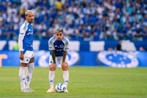 Análise: Derrota do Cruzeiro em dia de falta de fôlego e resistência.