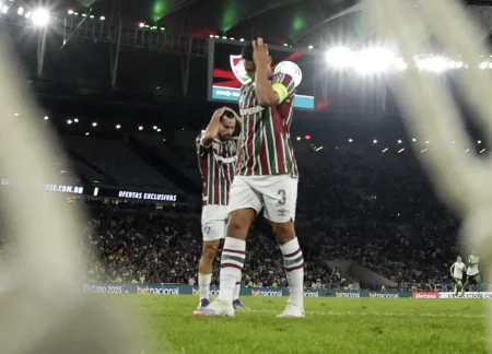 Análise: Fluminense destrói boa atuação com falhas individuais e soa sinal de alerta