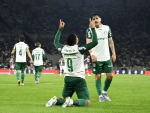 Atacante do Palmeiras admite fase difícil e agradece apoio
