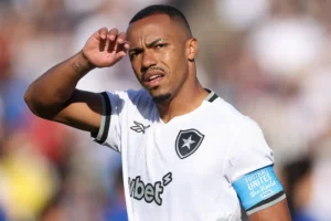 "Botafogo Rejeita Oferta do Clube dos Emirados Árabes para Marlon Freitas"