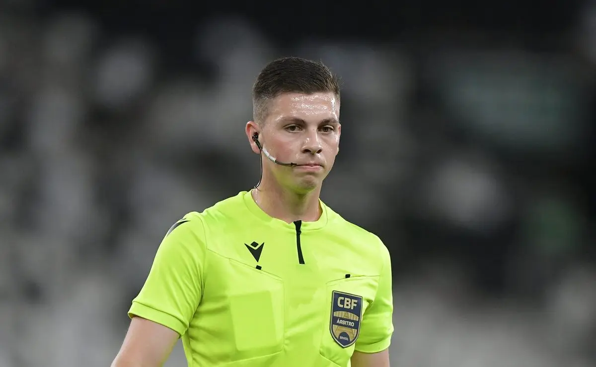 Botafogo x Vitória: Lucas Casagrande será o árbitro do confronto válido pelo Campeonato Brasileiro Betano