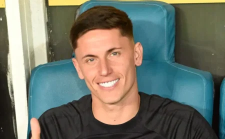 Brian Rodríguez vê o Santos como uma vitrine melhor do que o América-MEX e Mattos vai insistir na negociação