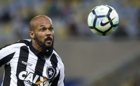 Bruno Silva afirma que atletas do Botafogo receberam "mala suja" do Palmeiras em 2016
