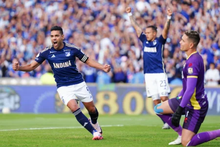 "Centroavante Falcao Garcia deixa o Millonarios"