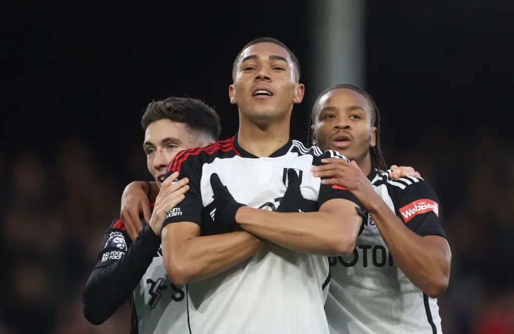 "Corinthians entra em negociação para contratar Carlos Vinícius"